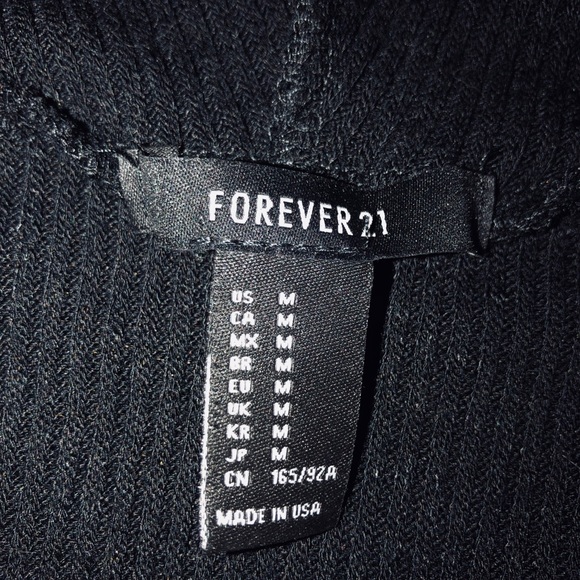 Hooded Grommet-Front Crop Top - Picture 4 of 4